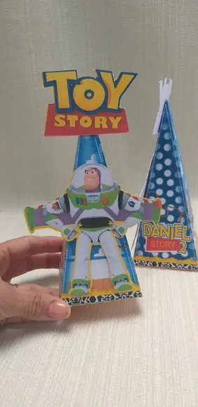 Caixa Piramide Toy Story