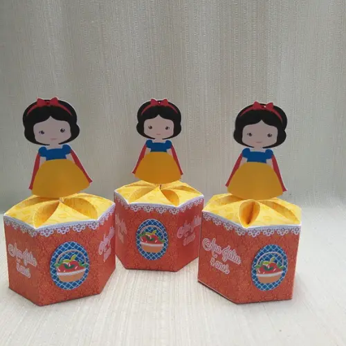 Centro de Mesa Branca de Neve