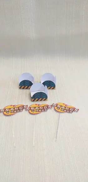 Topper com Forminhas Blaze