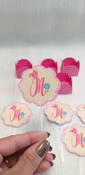 Topper com forminhas Jardim