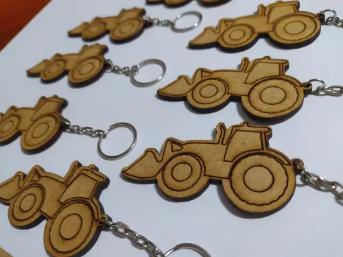 Chaveiro Mdf Trator Fazendinha -  Pacote com 10 peças