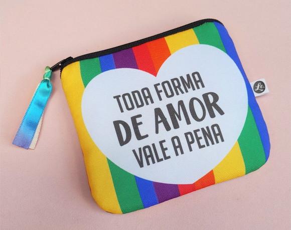 Porta Moedas em Tecido Estampa Toda Forma de Amor