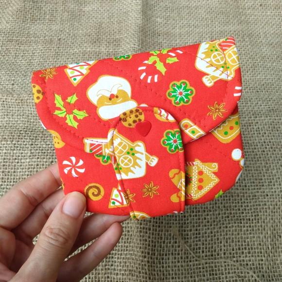 Carteira Multiuso em Tecido com Estampa Papai Noel