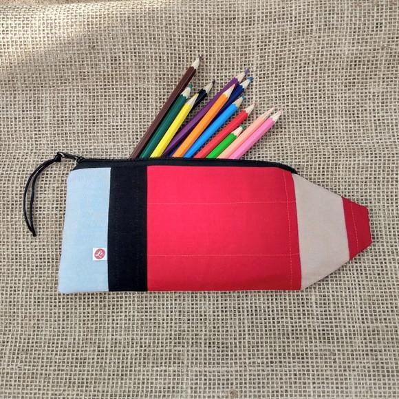 Estojo em Tecido Patchwork Lápis Vermelho