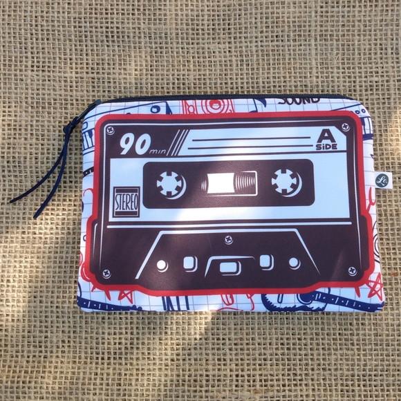 Necessaire Fitas K7