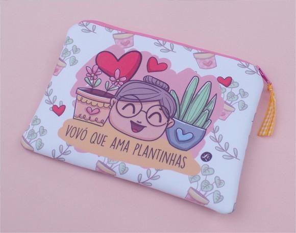 Necessaire em Tecido Estampa Vovó Que Ama Plantinhas