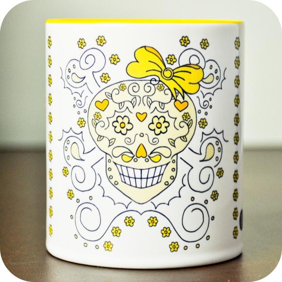 Caneca Caveirinha Amarela