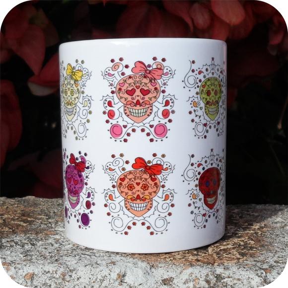 Caneca Caveirinhas
