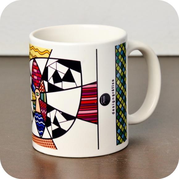 Caneca Através do Olho de Um Gato
