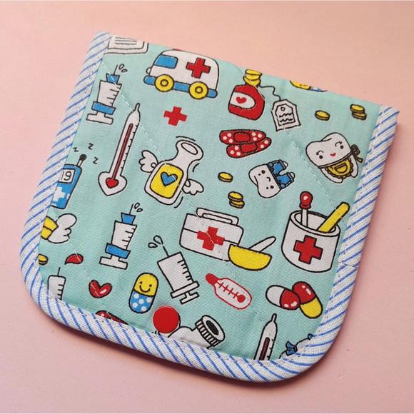 Porta Absorvente e Remédios em Tecido: Organize sua Bolsa