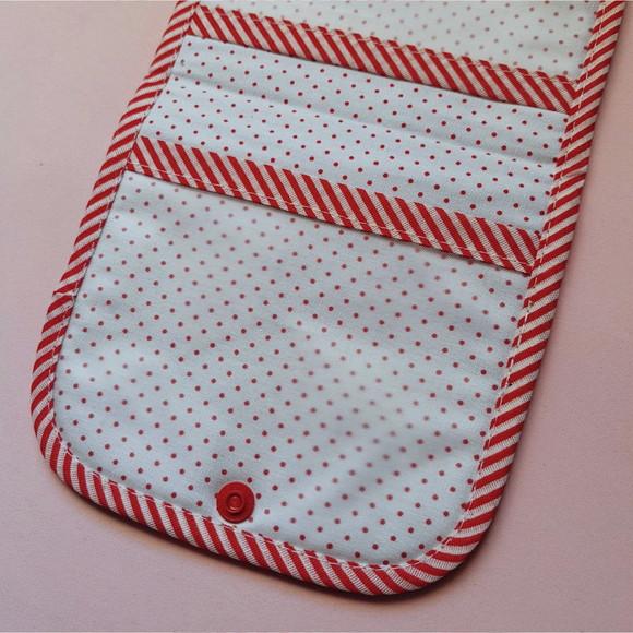 Porta Absorvente e Remédios em Tecido: Organize sua Bolsa