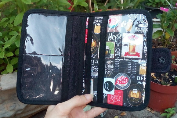 Carteira Porta Passaporte em Tecido Estampa Jeans Beer