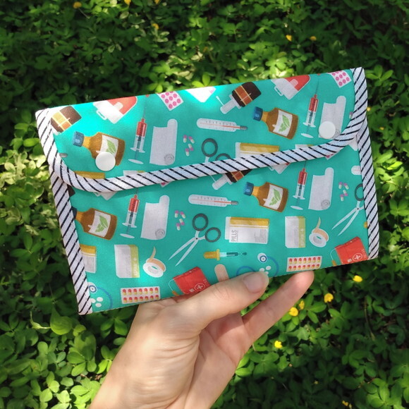 Necessaire Porta Remédios