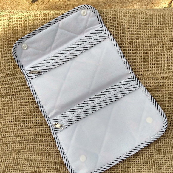 Necessaire Porta Remédios