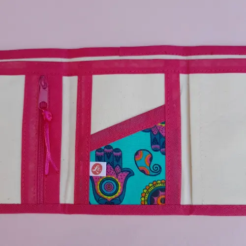 Carteira Feminina em Tecido – Compacta, Útil e Estilosa