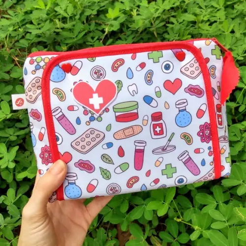 Necessaire Farmacinha em Tecido Estampa Remedinhos