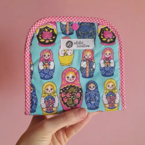 Necessaire Organizadora em Tecido Estampa Matrioskas