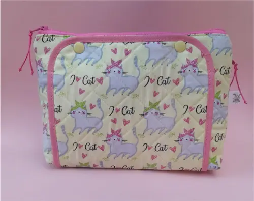 Necessaire Farmacinha em Tecido Estampa Gatinhas