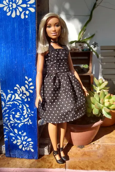 Vestido Barbie Fashionistas - Bolinhas