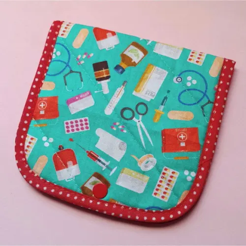 Porta Absorvente e Remédios em Tecido: Organize sua Bolsa