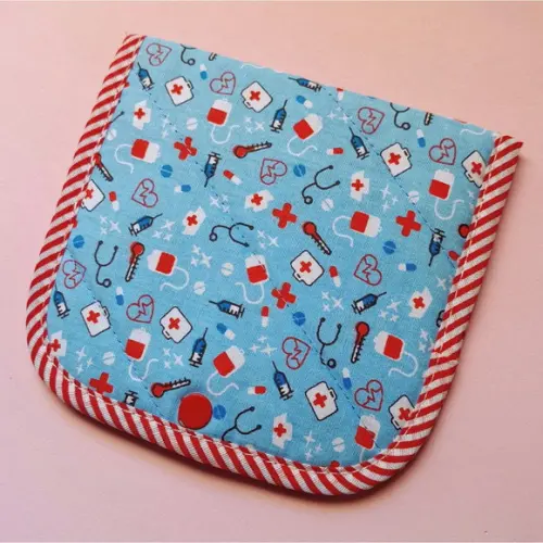 Porta Absorvente e Remédios em Tecido: Organize sua Bolsa