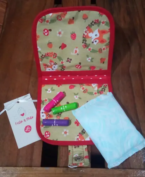 Porta Absorvente e Remédios em Tecido: Organize sua Bolsa