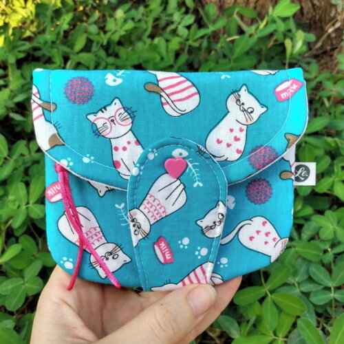 Carteirinha em Tecido com Estampa Gatinhos