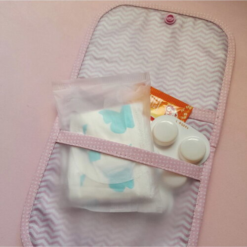 Porta Absorventes em Tecido Estampa Remedinhos