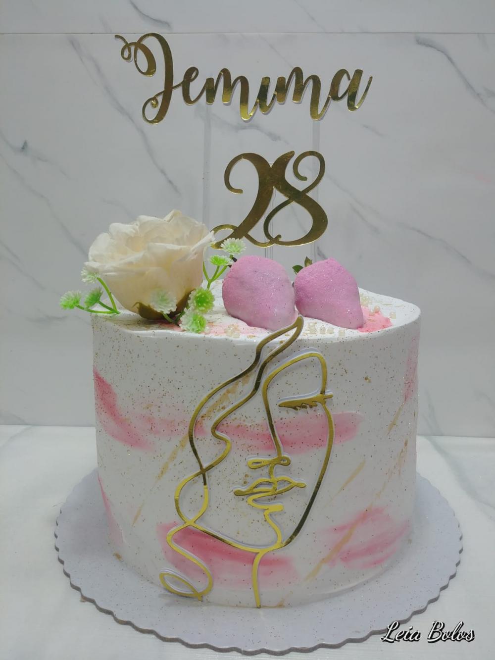 Arquivo de Corte Topo de Bolo -  Rostos em Linhas