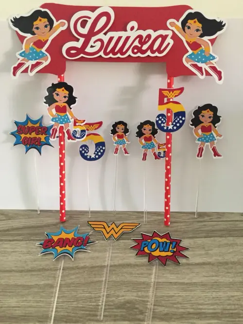 Arquivo de Corte Topo de Bolo  -  Mulher Maravilha