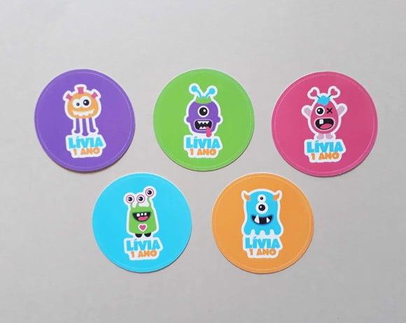Adesivo Personalizado Monstrinhos 6 cm