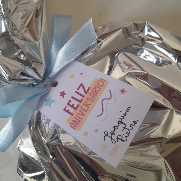 Kit com 24 Tags para Presente de Aniversário