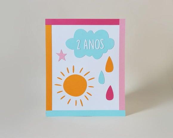 Display de Mesa Arco-íris Boho com Idade