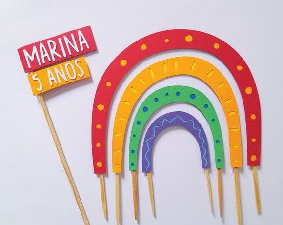 Topo de Bolo Arco-íris com Nome e Idade
