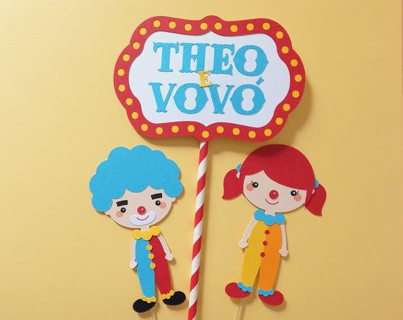 Topo de Bolo Circo em Camadas