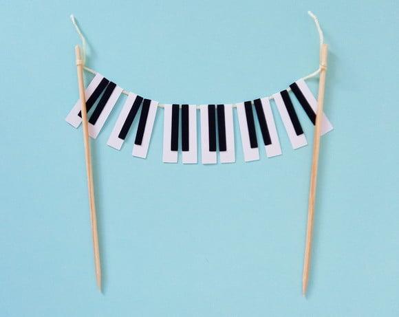 Topo de Bolo Varal de Piano