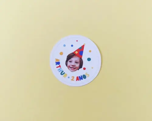 Adesivo com Foto Rostinho de Criança Personalizado 4 cm