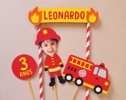 Topo de Bolo Bombeiro com Foto de Rostinho
