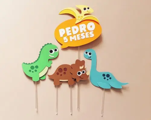 Topo de Bolo Dinossauro em Camadas