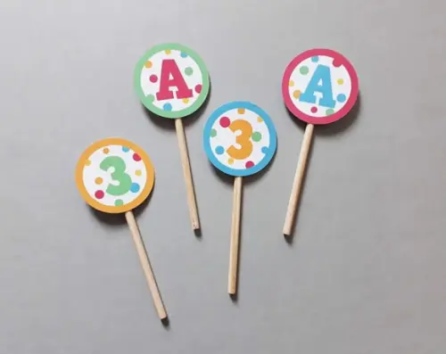 Mini Toppers com Inicial do Nome e Idade