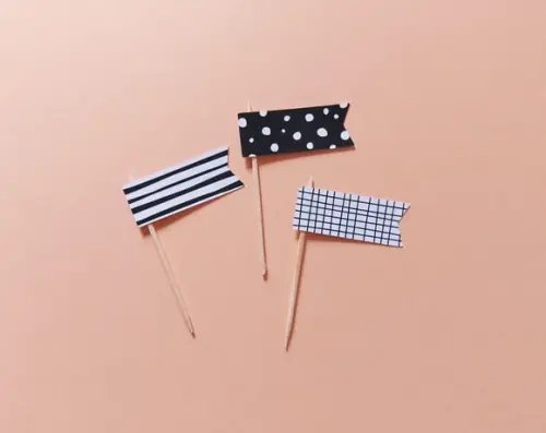 Mini Toppers Bandeirinhas Estampadas Preta e Branca sem Tema