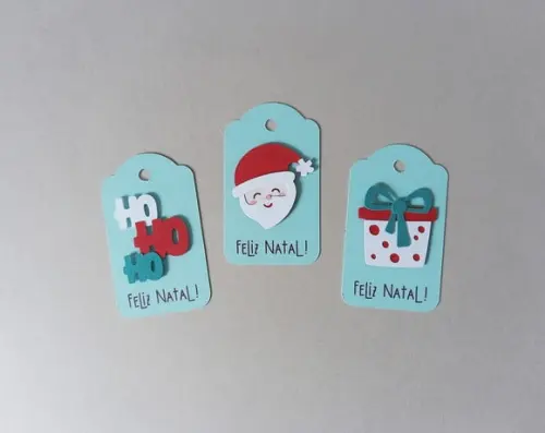 Tags para Presente de Natal em Camadas de Papel Colorido
