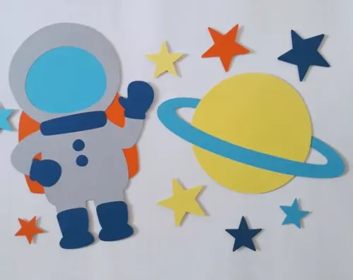 Kit com 4 Artes para Painel Planetas e Astronauta