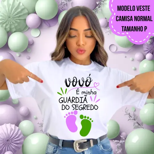 Camiseta Vovó Guardiã Do Segredo Pezinhos Lilás E Verde