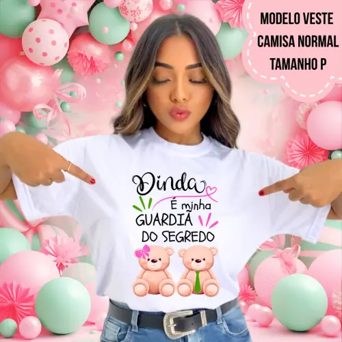 Camiseta Dinda Guardiã Do Segredo Ursinha Lacinho Rosa E Ursinho Gravata Verde