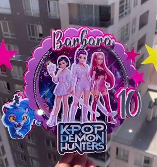 Arquivo de corte topo de bolo guereras k pop