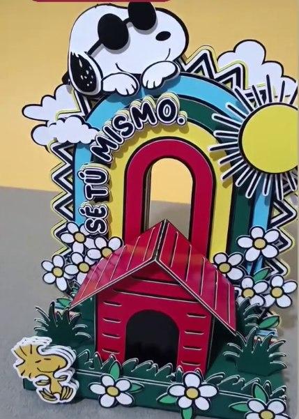 Arquivo de corte Topo de bolo Snoopy