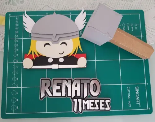 Arquivo de corte topo de bolo Thor baby