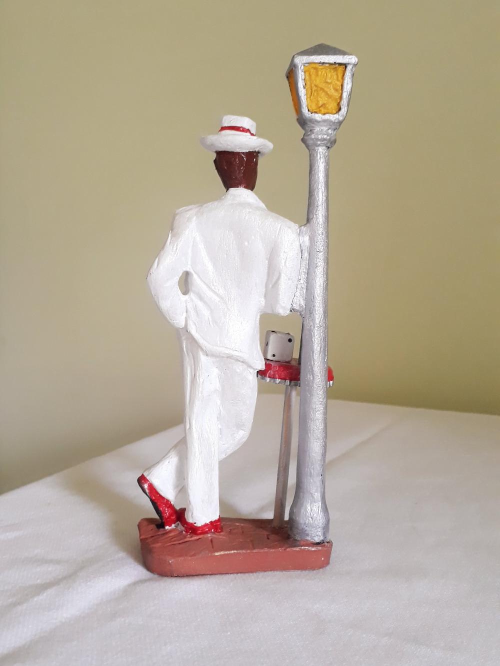 Zé Pilintra em resina