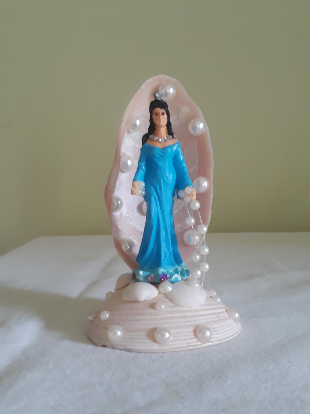 Imagem Iemanjá Rainha do Mar em Resina, Pintura Manual e Conchas